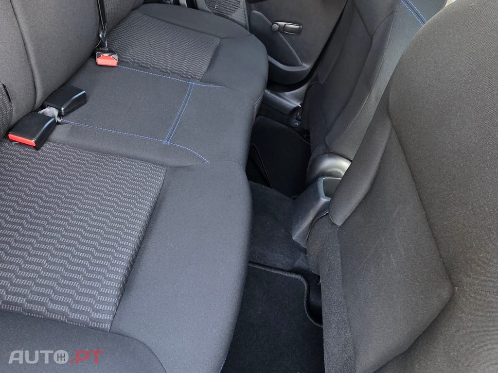 Peugeot 208 1.2 STYLE