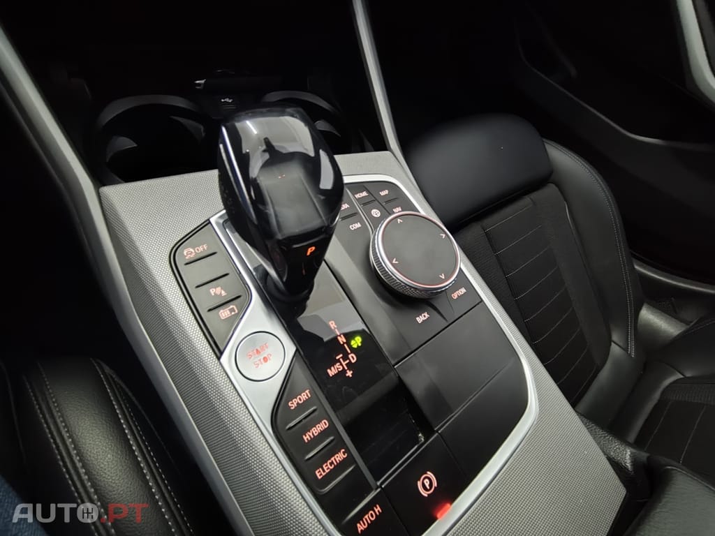 BMW 320 e Touring Auto