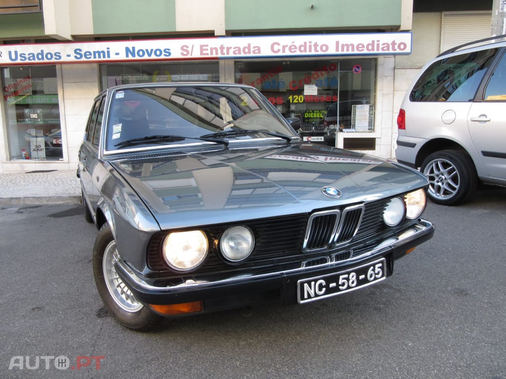 BMW 520 i E28 1983 Clássico