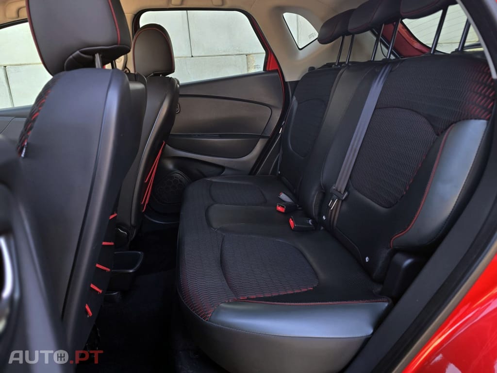 Renault Captur TCe 120 EDC Helly Hansen
