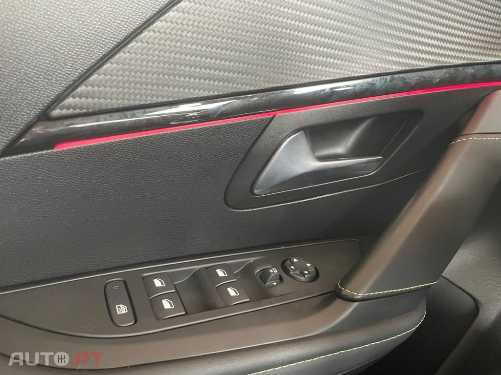 Peugeot 208 1.2 PureTech GT