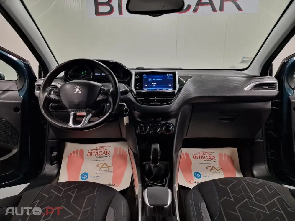 Peugeot 2008 1.2 PureTech Style