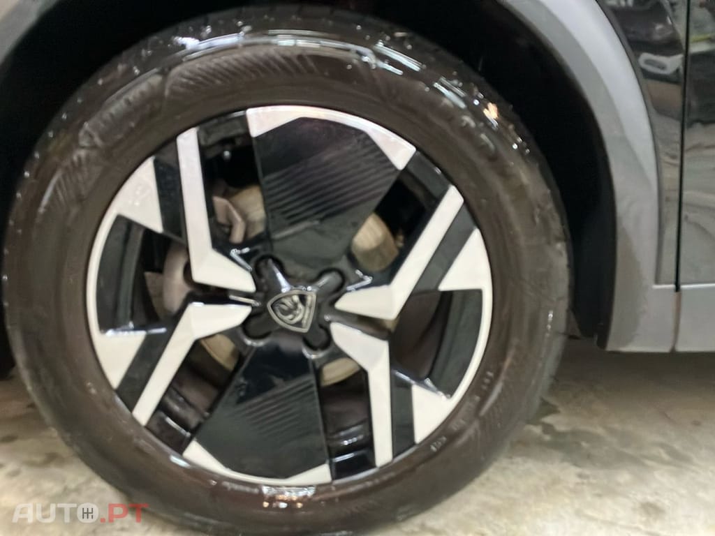 Peugeot 2008 1.2 PureTech Allure