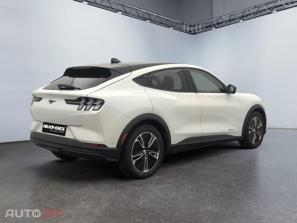 Ford Mustang Mach-E Standard Range