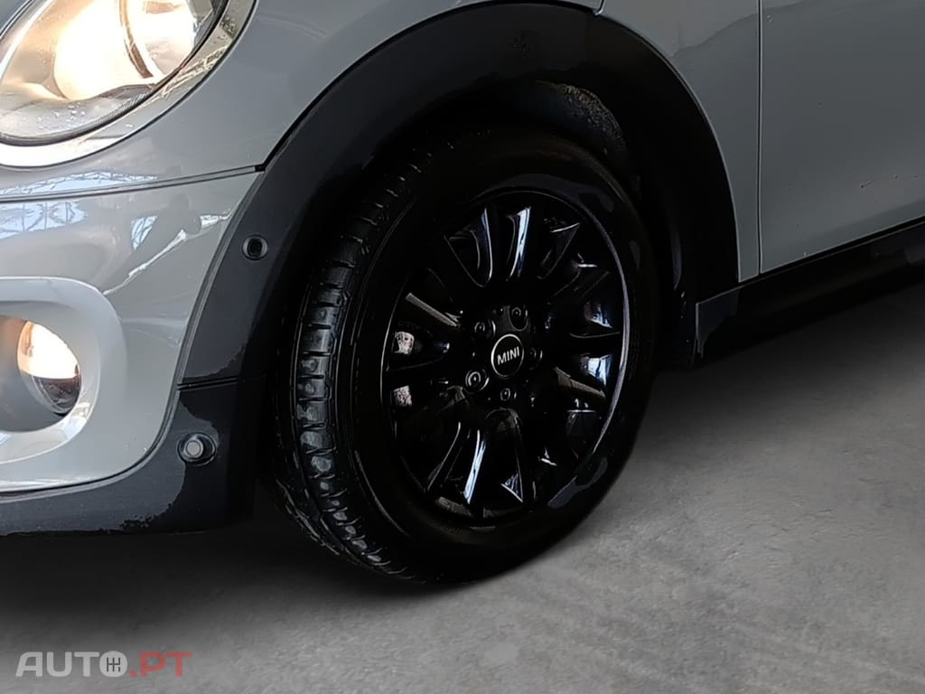 MINI Cooper Cooper D