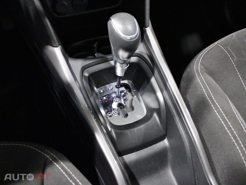 Peugeot 2008 1.2 PureTech Style EAT6