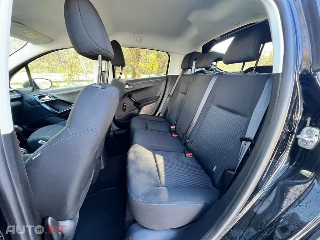 Peugeot 208 1.5 BlueHDi Allure