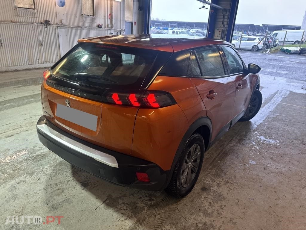 Peugeot E-2008 50 kWh Active Pack