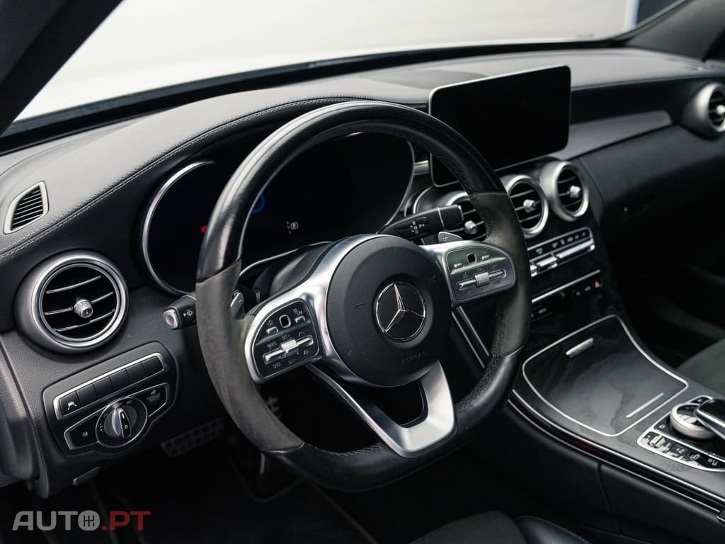 Mercedes-Benz C 300 e T 9G-TRONIC Night Edition