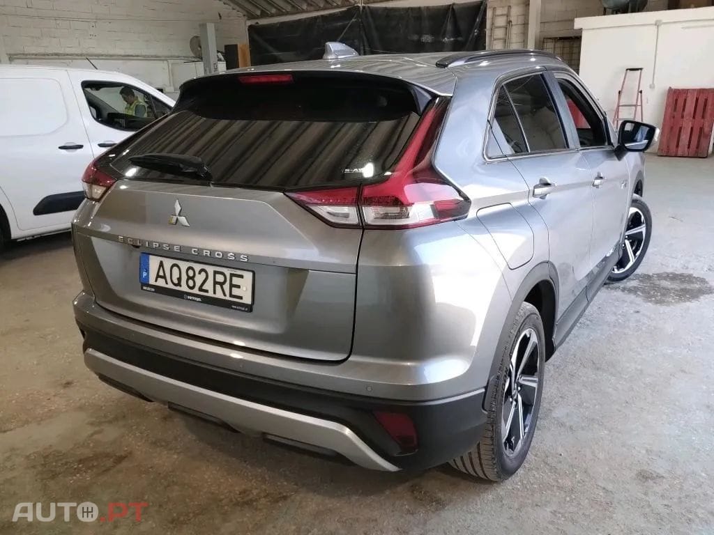 Mitsubishi Eclipse Cross 2.4 PHEV eMotion