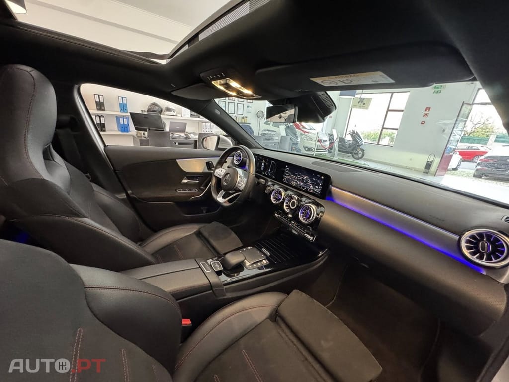 Mercedes-Benz A 250 e AMG Line