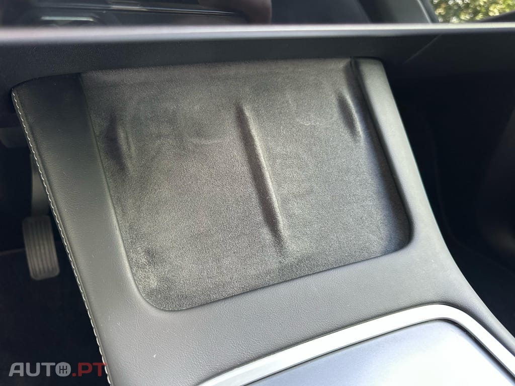 Tesla Model Y Long Range Tração Integral