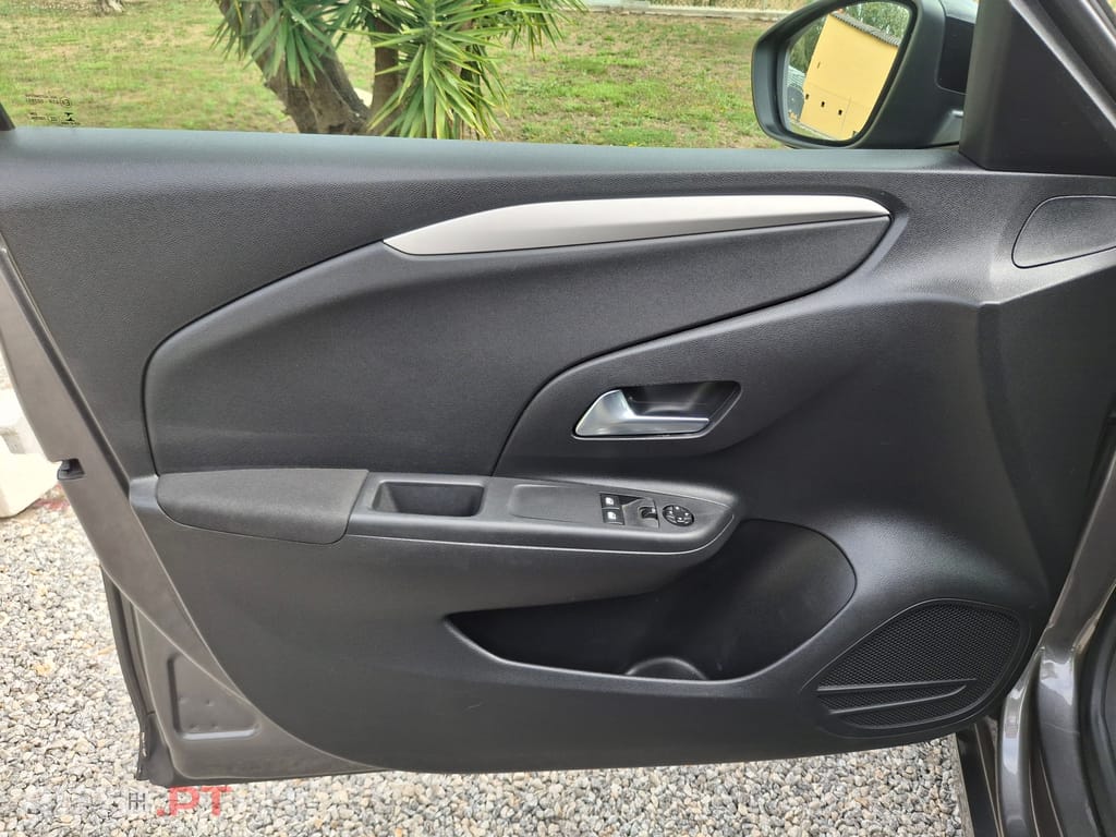 Opel Corsa F 1.5