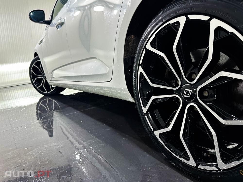 Renault Mégane E-Tech Plug-in Hybrid Business