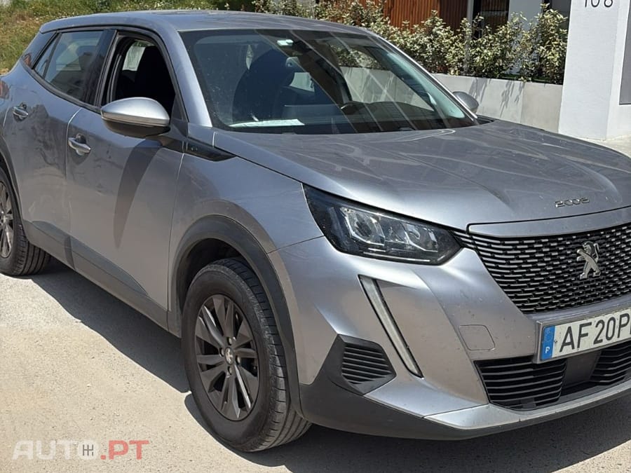 Peugeot E-2008 50 kWh Active Pack