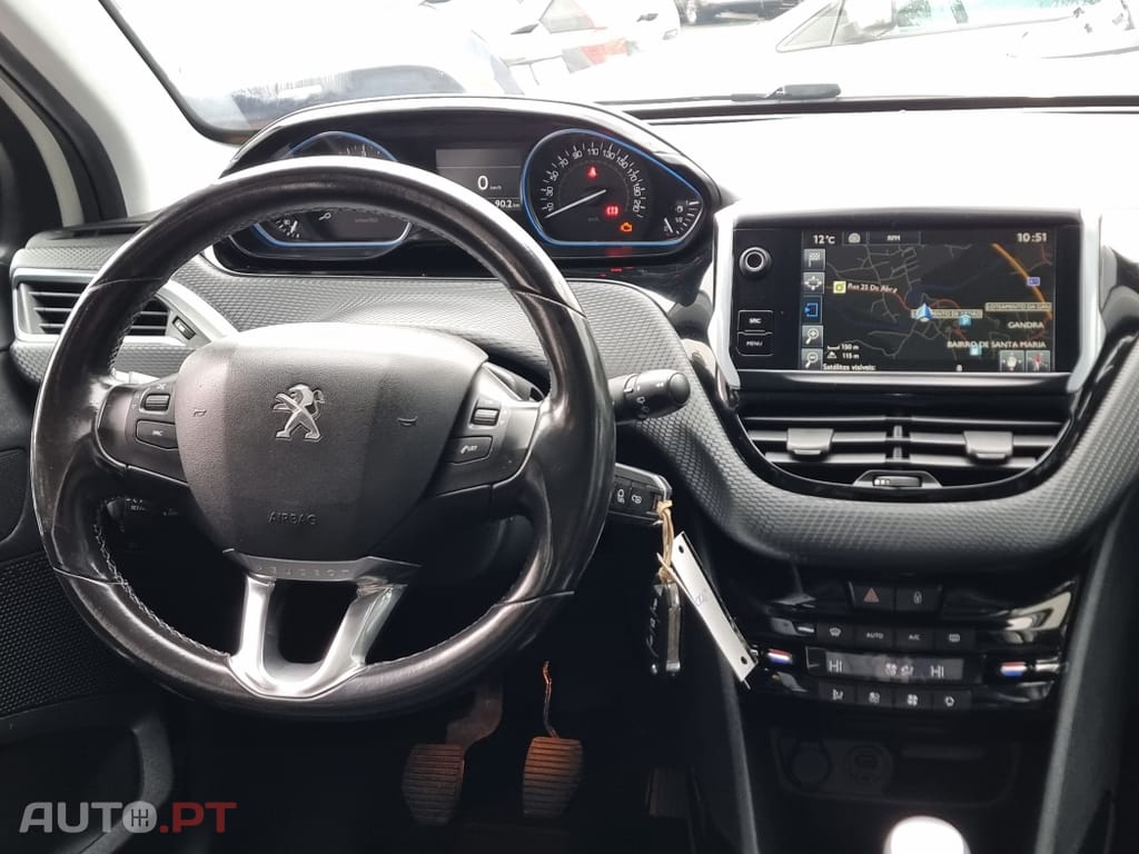 Peugeot 2008 1.6 BlueHDi Allure