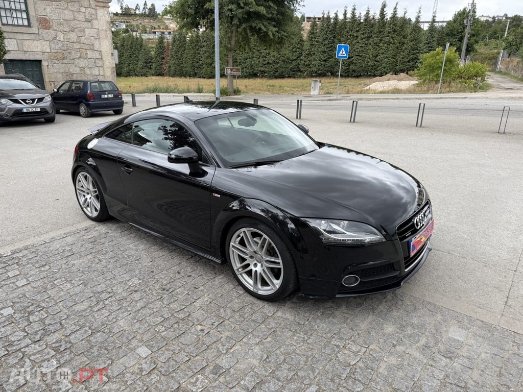Audi TT 2.0 TFSI quattro S-line S tronic