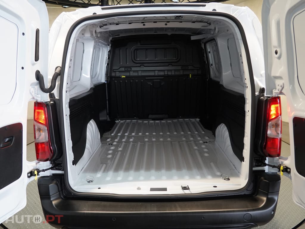 Fiat Doblo 1.5 BlueHDi Maxi EAT8