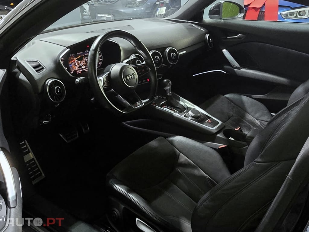 Audi TT 2.0 TFSI quattro S-line S tronic