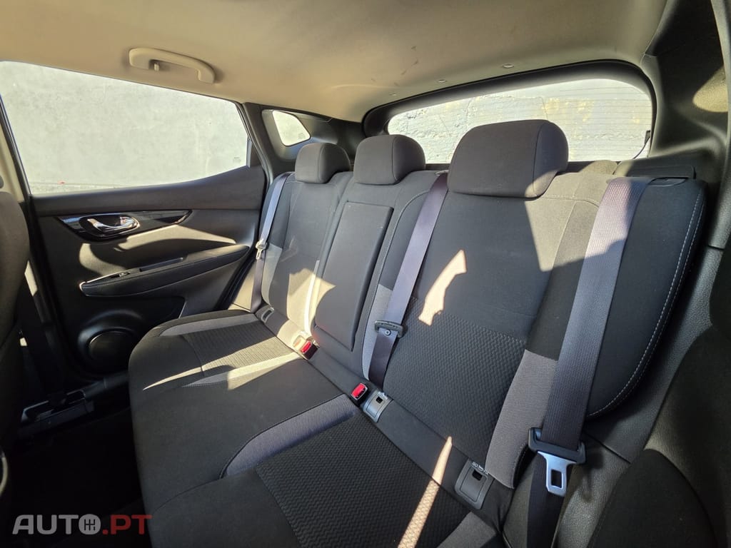 Nissan Qashqai 1.5 dCi N-Connecta