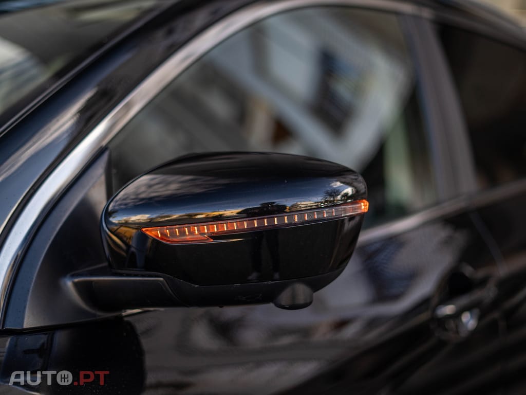 Nissan Qashqai 1.2 DIG-T N-Connecta 18