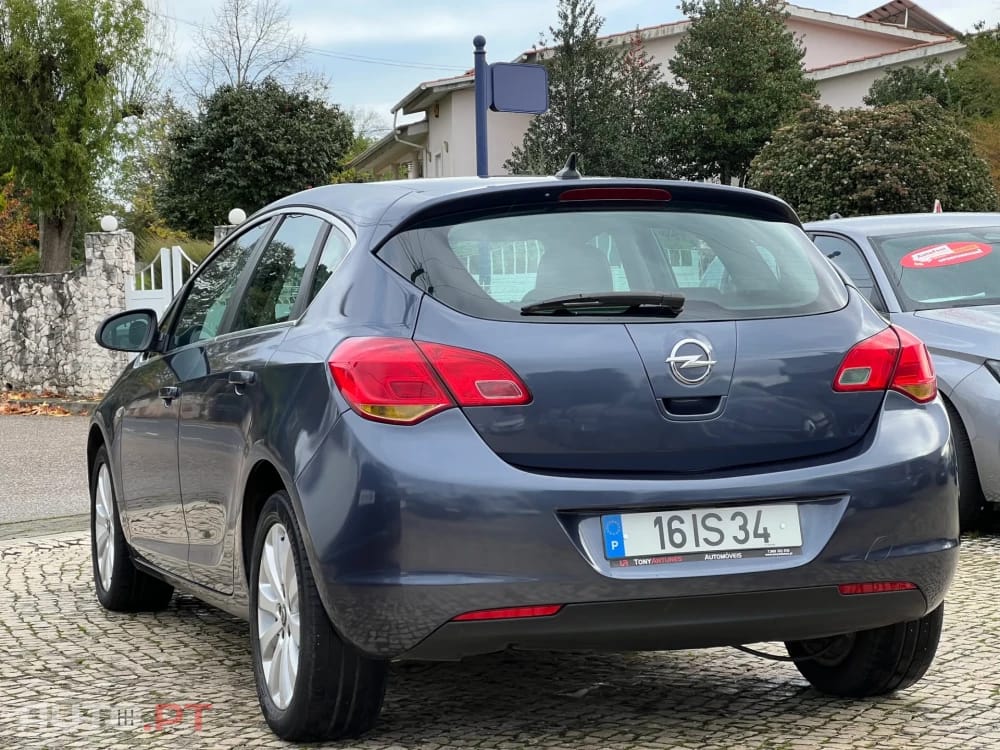 Opel Astra 1.7 CDTi Edition