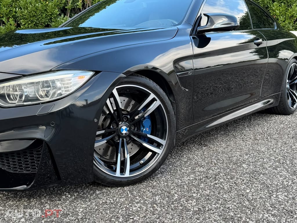 BMW M4 Auto