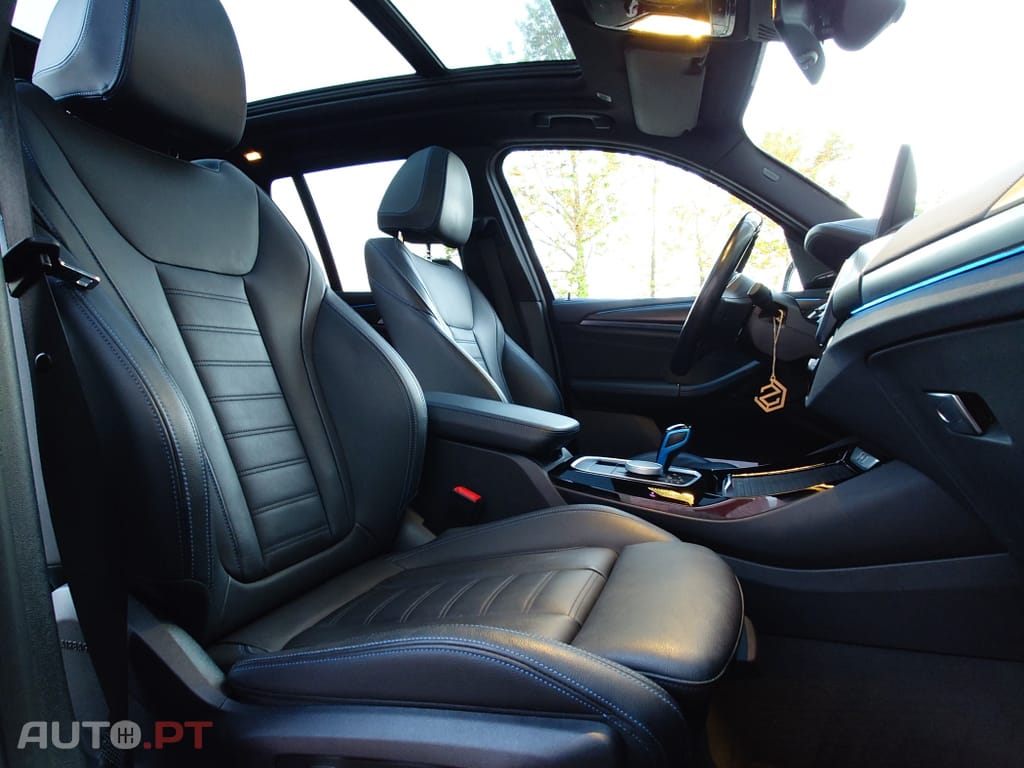 BMW iX3 M Sport Impressive
