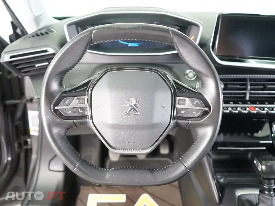 Peugeot 2008 1.5 BlueHDi Allure