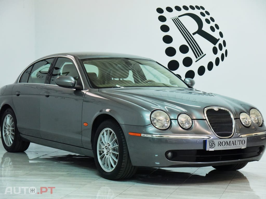 Jaguar S-Type 2.7 D V6 Executive Auto.