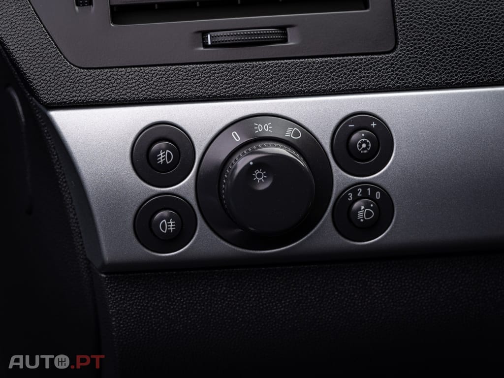 Opel Astra GTC 1.7 CDTi