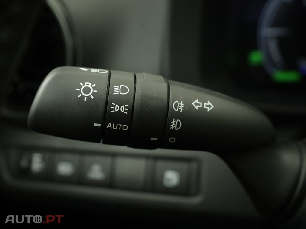 Toyota C-HR 2.0 PHEV TREND