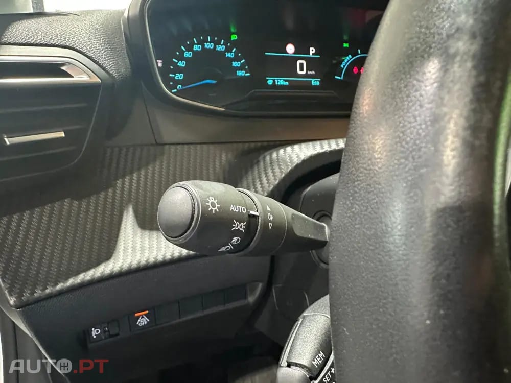 Peugeot E-208 50 kWh Style