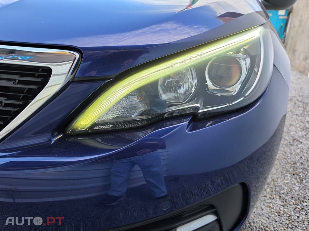 Peugeot 308 SW BlueHDi 130 EAT8 Business