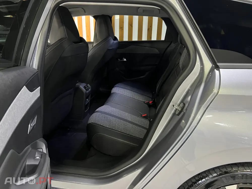 Peugeot 308 SW 1.2 Hybrid Allure e-DCS6