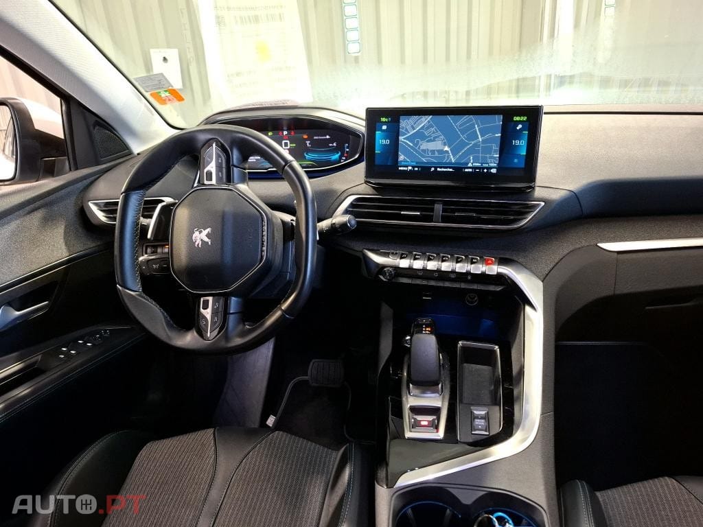 Peugeot 3008 Hybrid 225 e-EAT8 Allure
