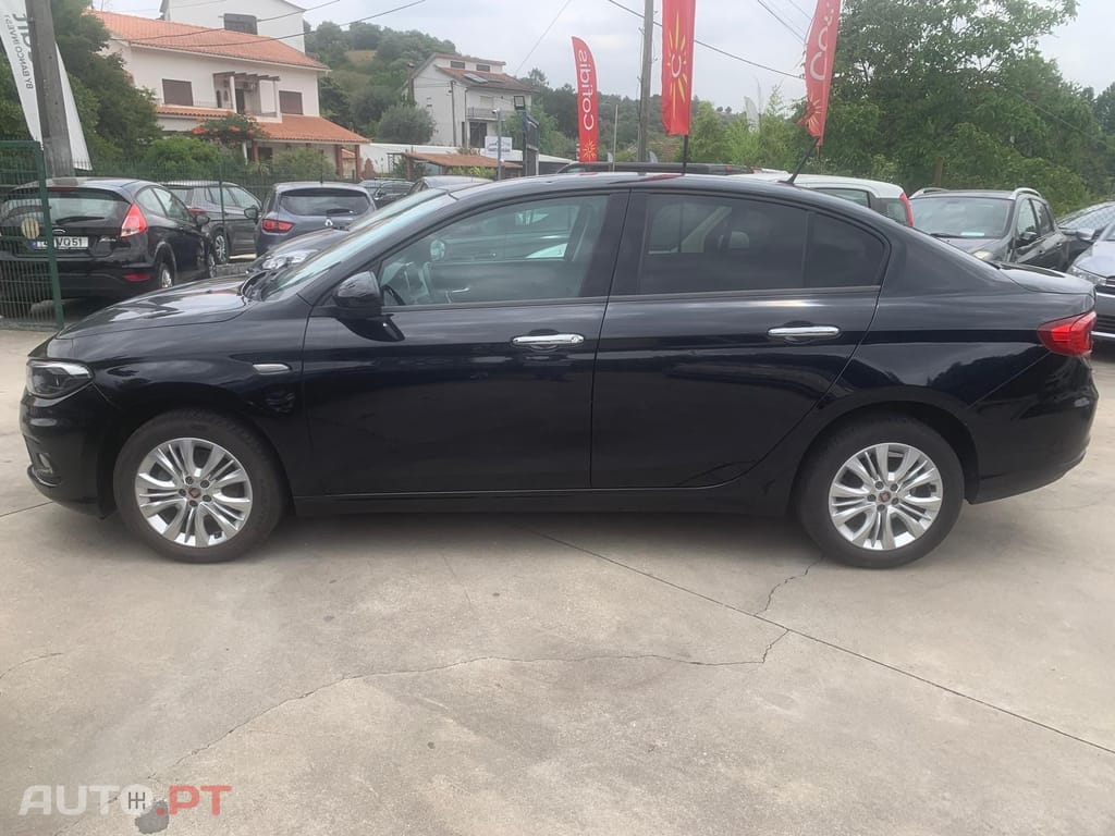 Fiat Tipo SEDAN