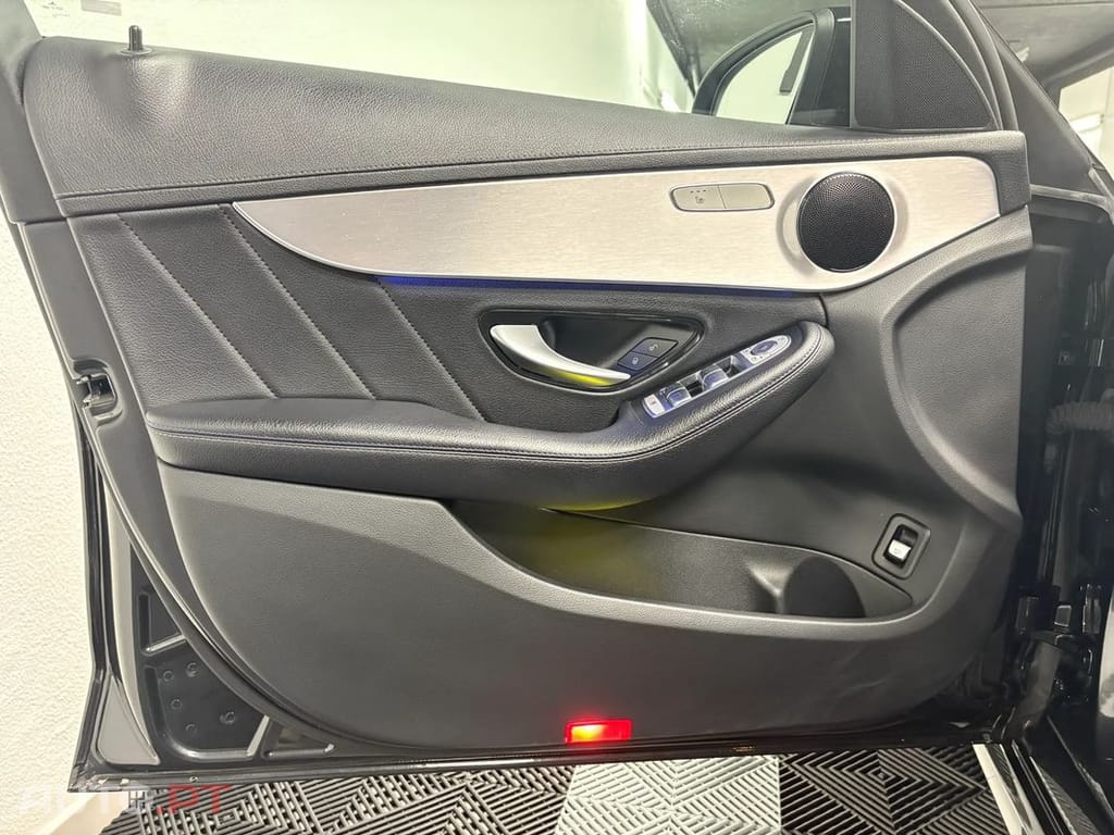 Mercedes-Benz C 300 de T 9G-TRONIC AMG Line