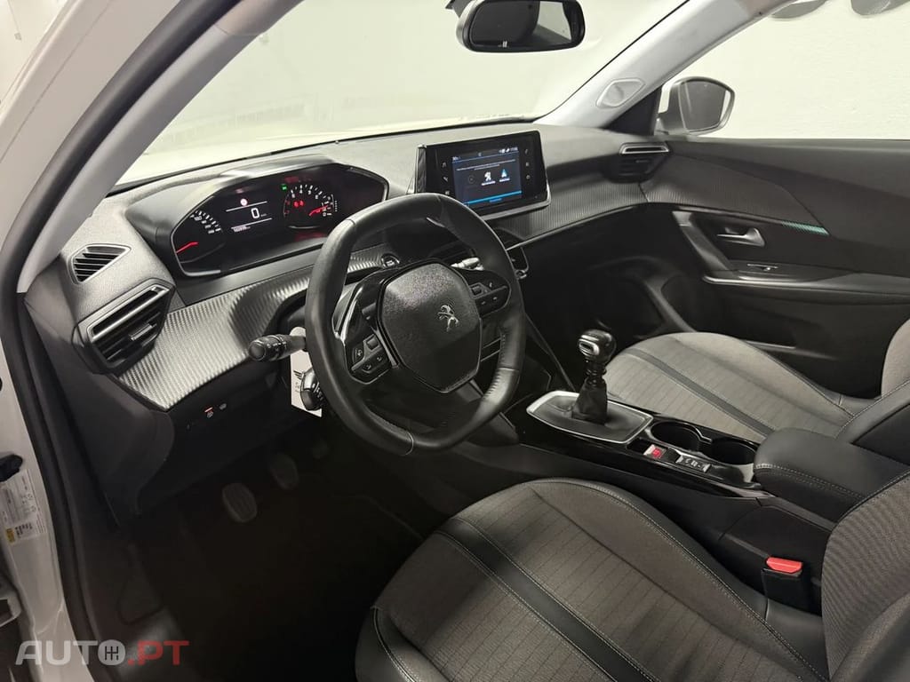 Peugeot 2008 1.2 PureTech Allure