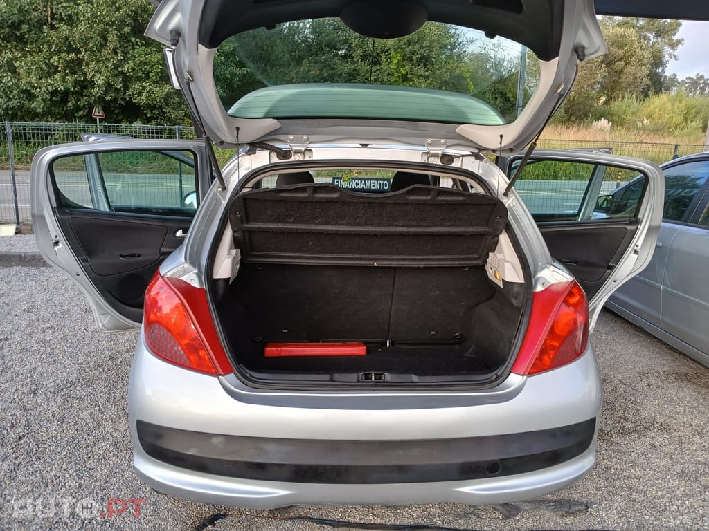 Peugeot 207 1.4 HDI