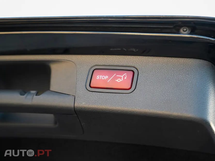 Mercedes-Benz E 300 de 4Matic 9G-TRONIC AMG Line