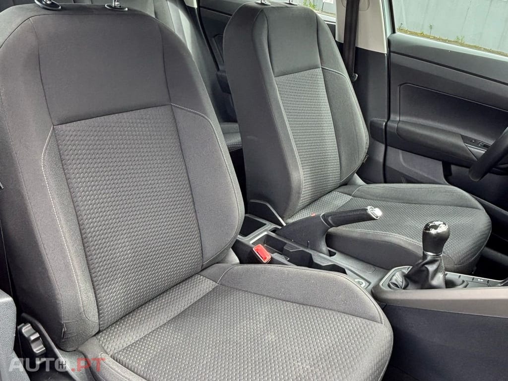 Volkswagen Polo 1.0 Confortline