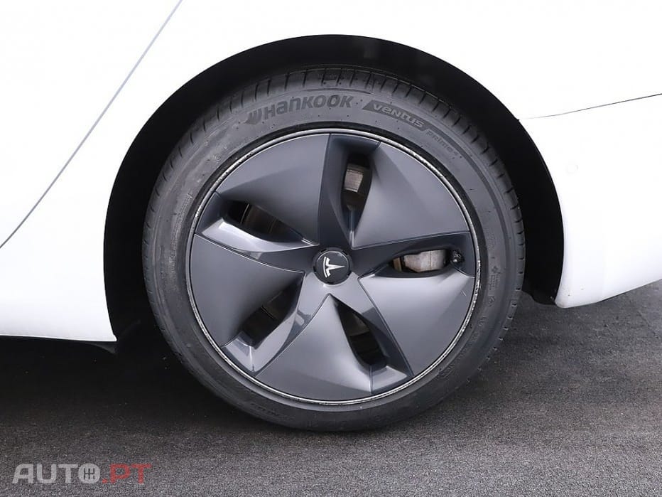 Tesla Model 3 Standard RWD Plus