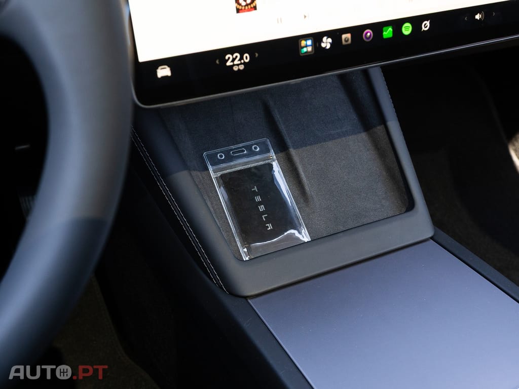 Tesla Model 3 Tração Traseira