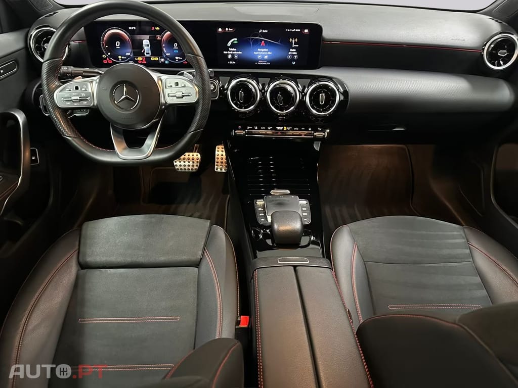 Mercedes-Benz A 250 I.V.A DEDUTIVEL e AMG