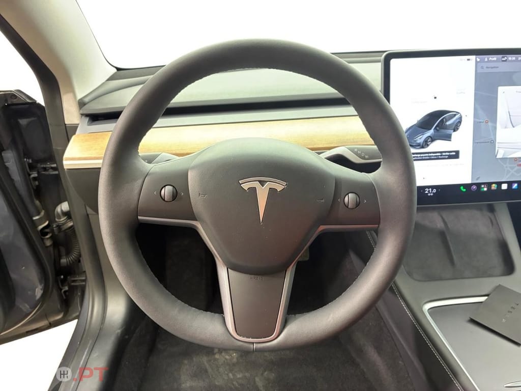 Tesla Model 3 Standard Range Plus RWD