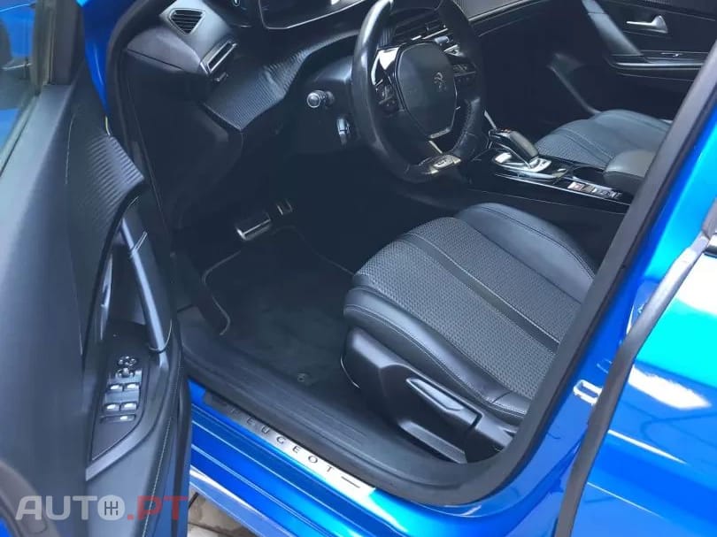 Peugeot 208 E GT Line