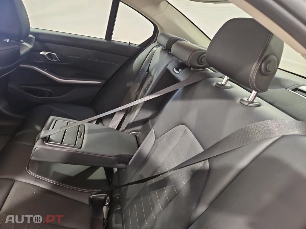 BMW 320 e Auto