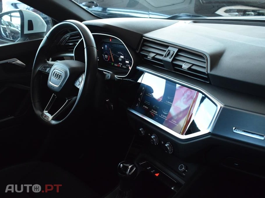 Audi Q3 35 TDI S line S tronic