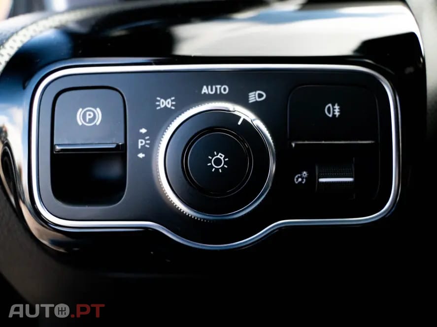 Mercedes-Benz A 250 e 8G-DCT Edition AMG Line